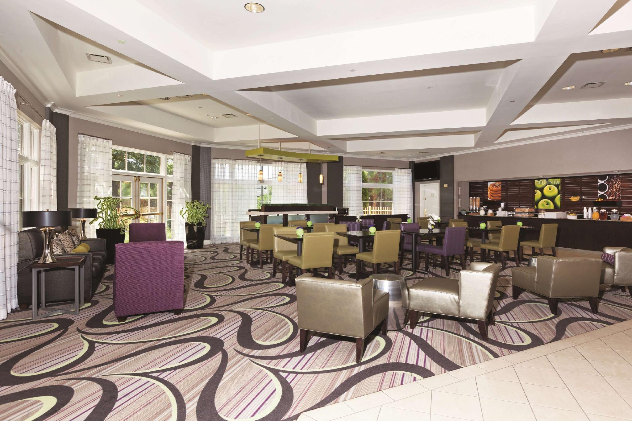 La Quinta By Wyndham Dallas North Central Exterior photo